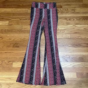 No Boundaries Juniors Flared Leggings SZ S Black Red White Boho Hippie Style